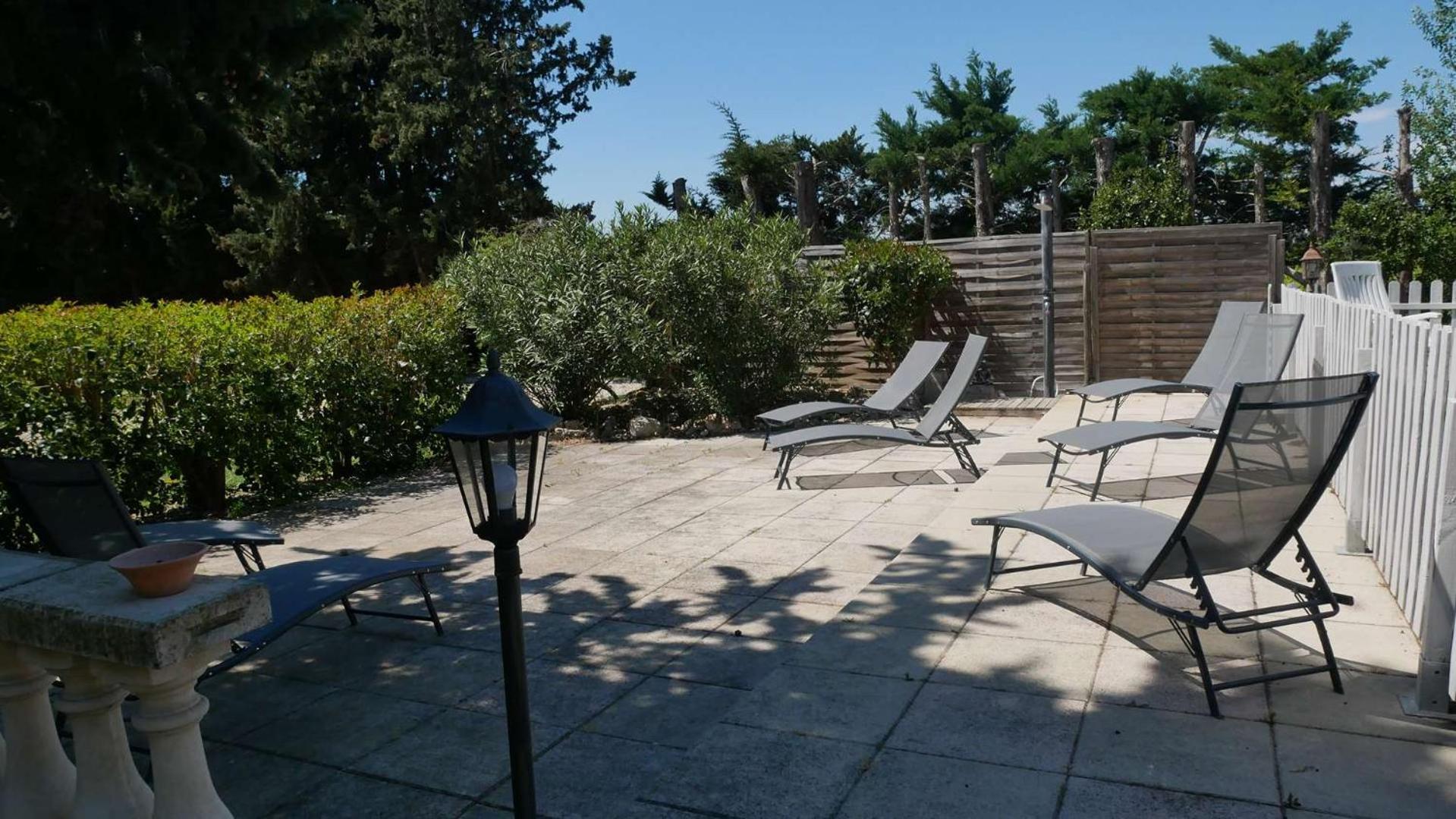 Apartment Mas Maurane - Le Romarin Aux Portes D'arles